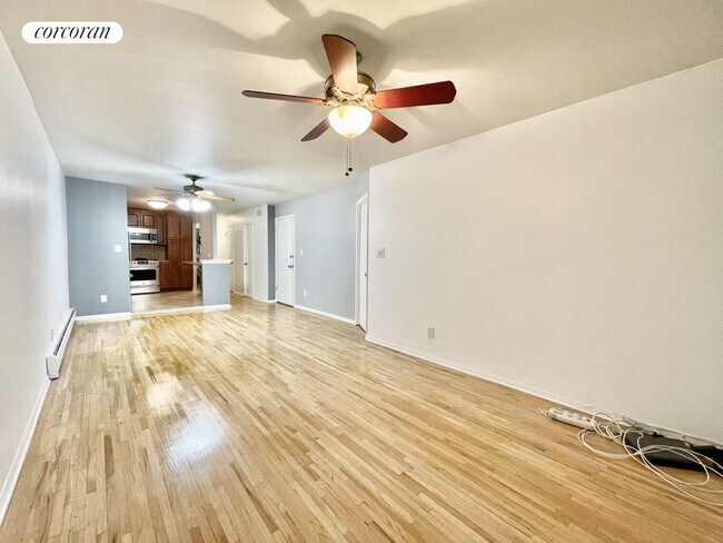 Foto del edificio - 645 E 32nd St