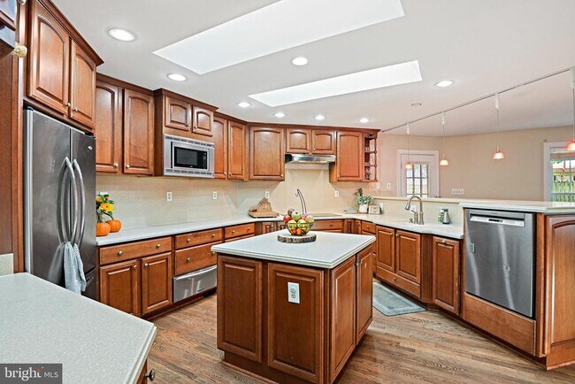 Foto del edificio - 2918 Glenvale Dr