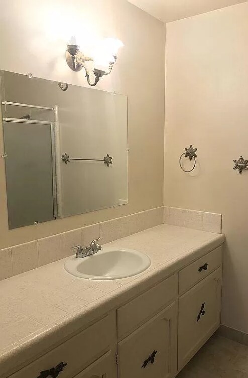 Foto principal - 6024 N Maroa Ave