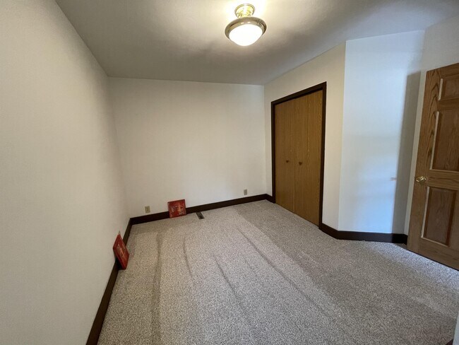Foto del edificio - 242 S Adams St