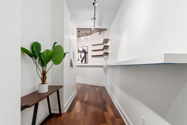 Building Photo - 1058 Piedmont Ave NE