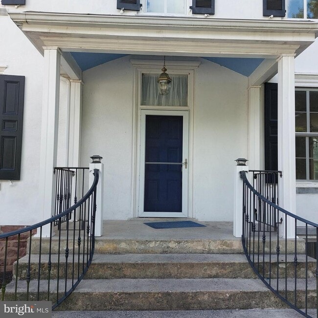 Building Photo - 1272 Pawlings Rd