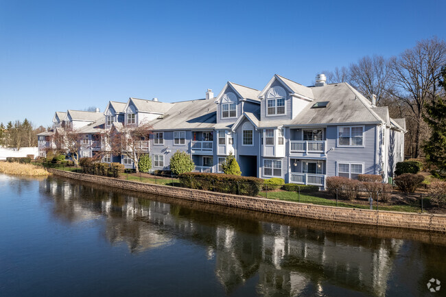 Foto del edificio - Willow Walk Condos