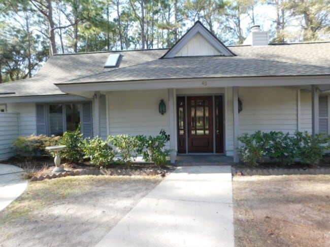 Building Photo - Lovely Remodeled Home In Hilton Head Plantation
