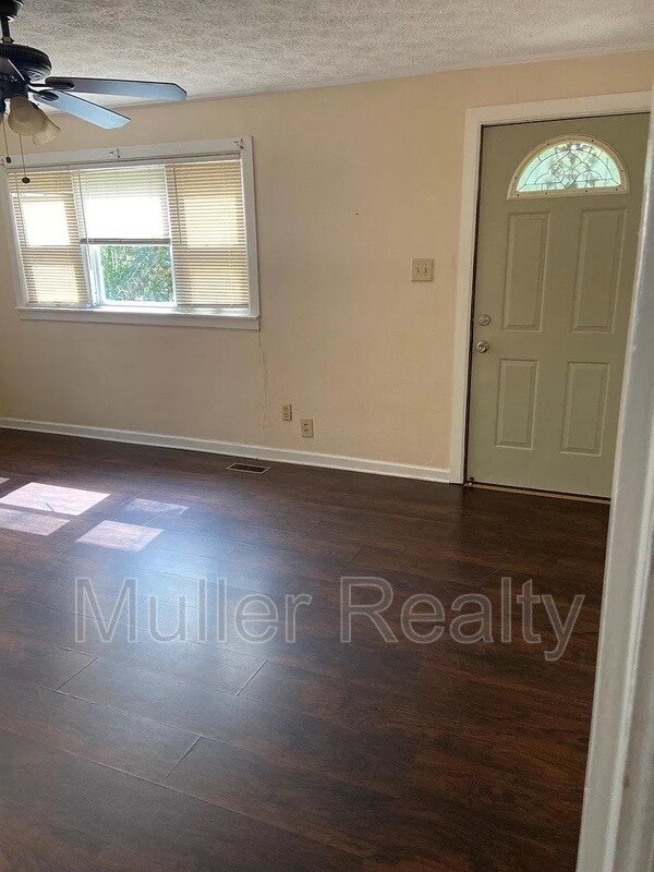 Building Photo - 326 Ben Hur Ave