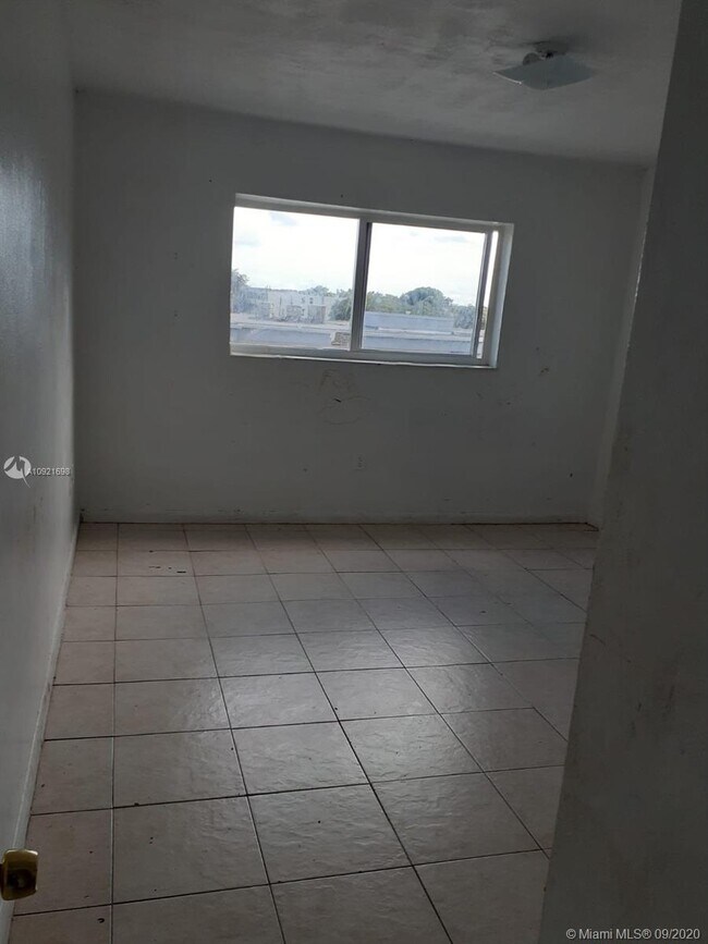 Foto del edificio - 13285 NE 6th Ave