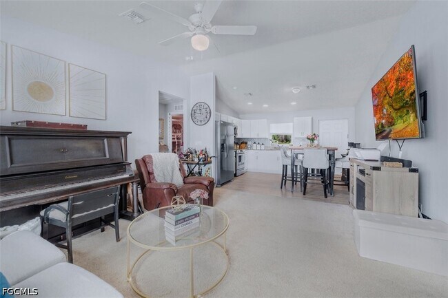 Foto del edificio - 5013 SE Tradewinds Cir