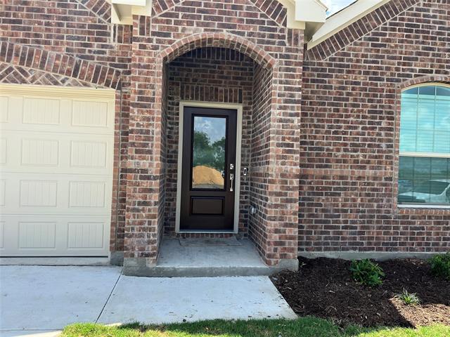 Building Photo - 5484 Montrose Dr