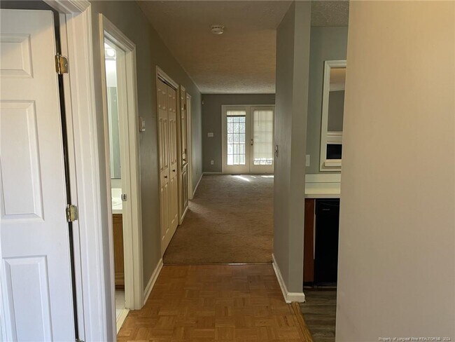 Foto del edificio - 3431 Lainey Ln