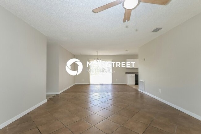 Building Photo - 3 Bedroom Pet-Friendly Home in Port St Luc...