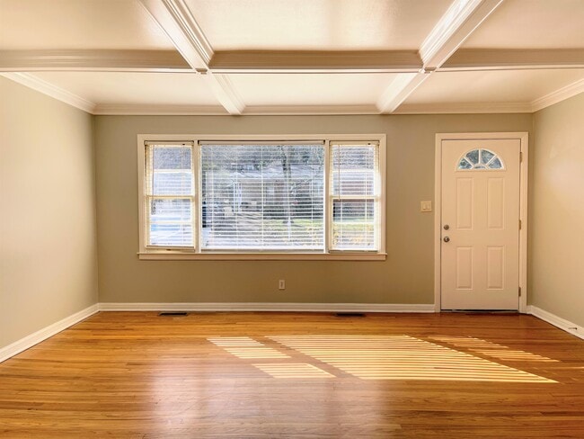 Foto del edificio - 1921 Stevens Ave NE