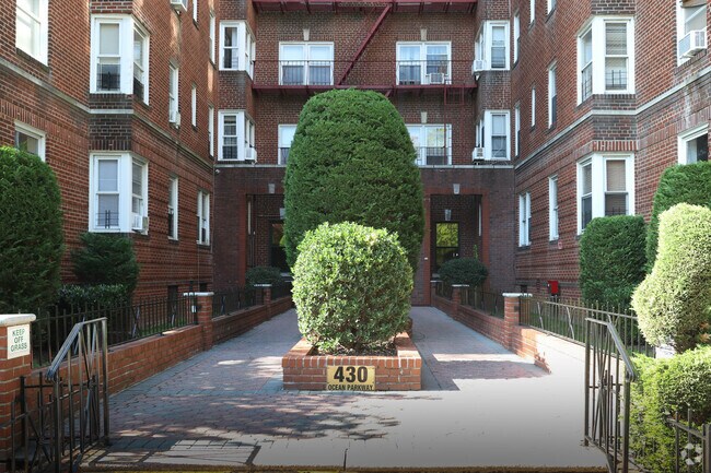 Building Photo - 430 Ocean Pky