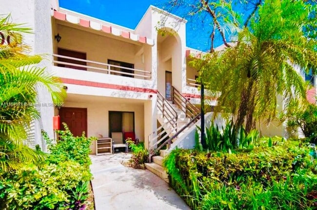 Foto del edificio - 20300 NE 3rd Ct