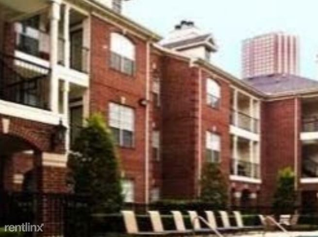 Foto del edificio - 1615 Bering Dr