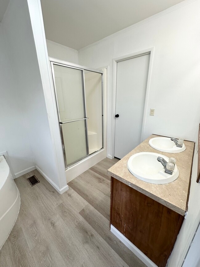 Building Photo - 1318 Cypress Island Hwy