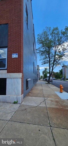 Building Photo - 601 N Carrollton Ave