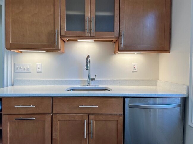 Foto del edificio - 156 Homes Ave