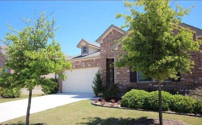 Building Photo - 3005 Angelina Ct