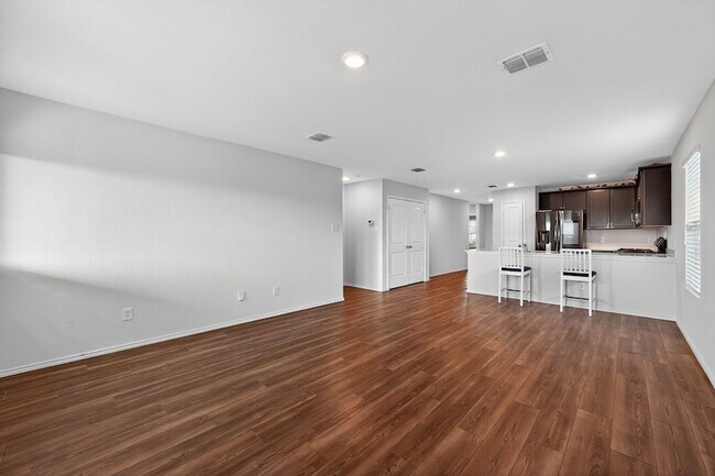 Foto del edificio - 4333 Johnstown Ln.