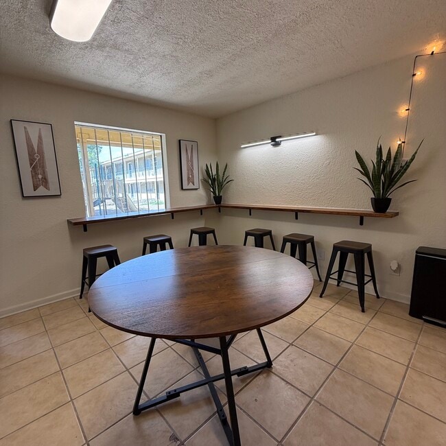 570 Lavandería Cafetería - Hacienda Heights