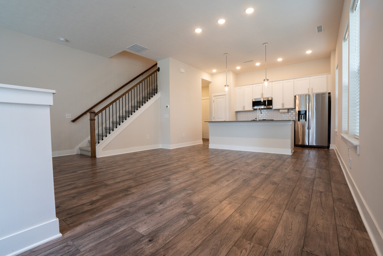 From entry to kitchen - 854 Kinzer Ave