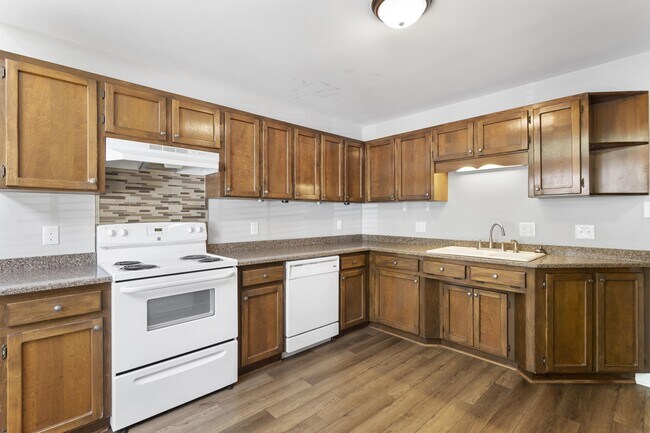 Foto del edificio - 112 Lomond Ln