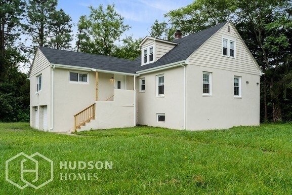 Primary Photo - 571 Old York Rd