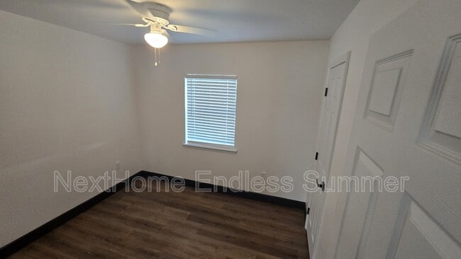 Building Photo - 120 Mccallman Rd