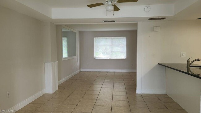 Building Photo - 4905 Catalina Dr