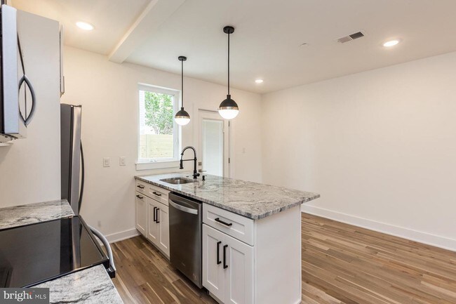 Foto del edificio - 2137 E Norris St