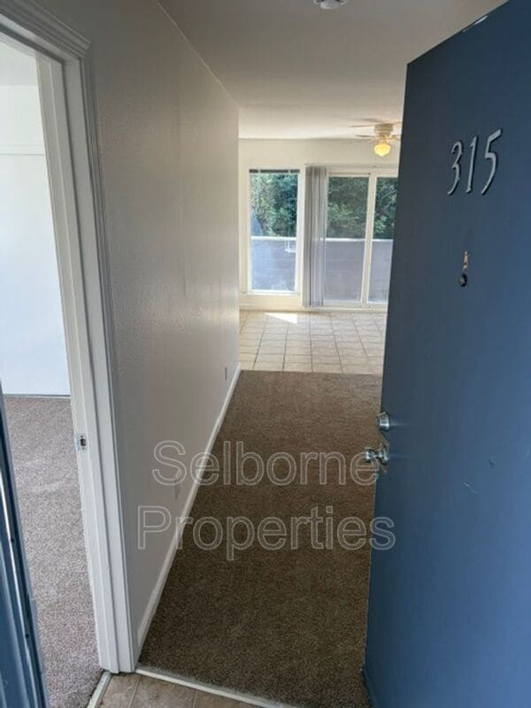 Foto del edificio - 407 Fairmount Ave