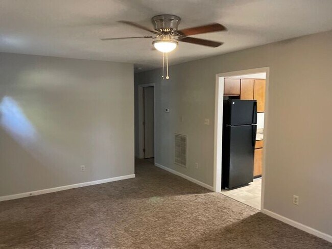 Building Photo - AVAILABLE NOW! - 1257 Mc Wilder Road, Loui...
