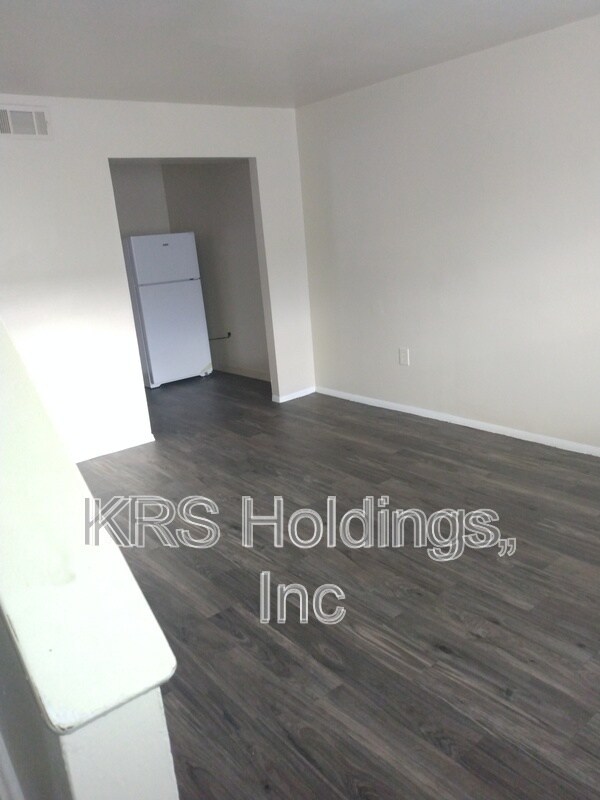 Foto del edificio - 712 E 19th St