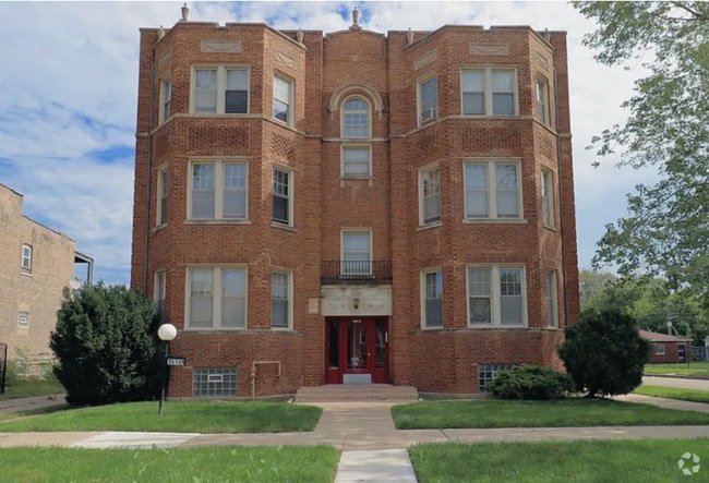 Building Photo - 106 E 72nd St
