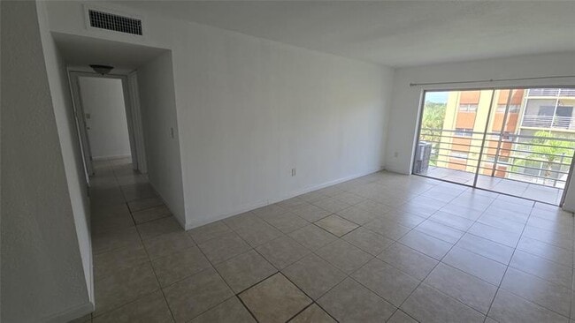 Foto del edificio - 3700 NW 21st St