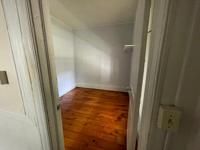 Foto del edificio - 222 Bassett St
