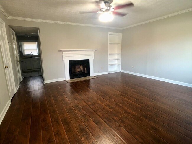 Foto del edificio - 6150 Winfield Ct