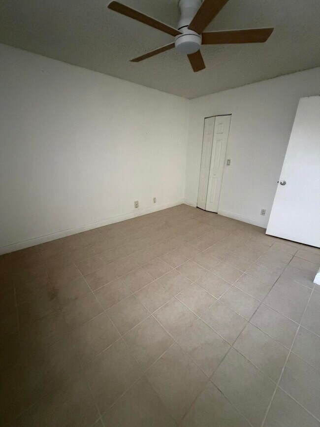 Foto del edificio - 1285 SW 46th Ave