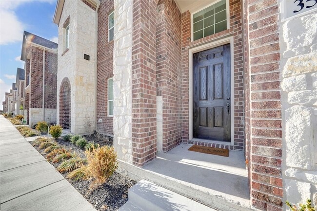 Building Photo - 3516 Zellwood Ln