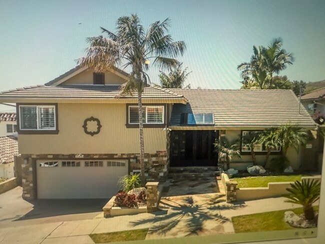 Building Photo - 3201 S Anchovy Ave
