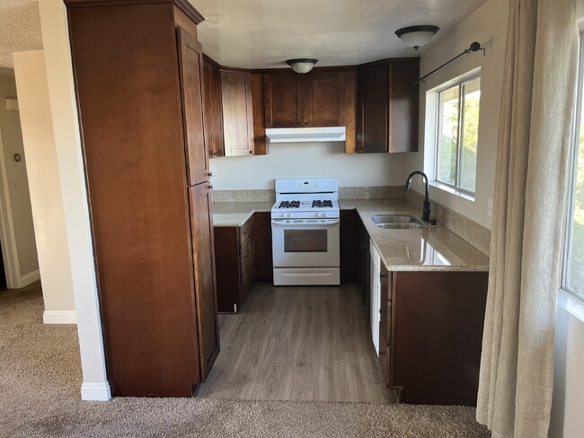 Building Photo - 33951 Mariana Dr
