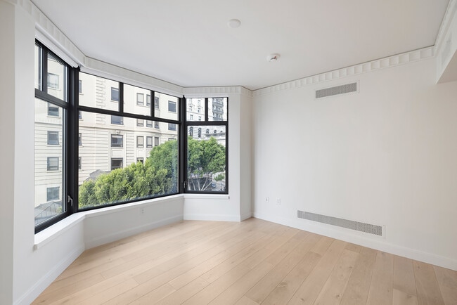 Photo - 875 California St Apartment