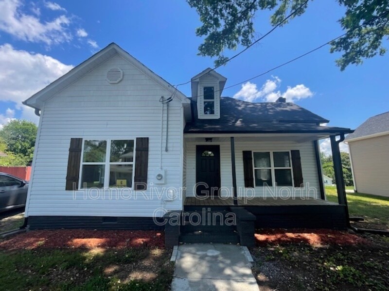 Foto principal - 209 N Davis Ave