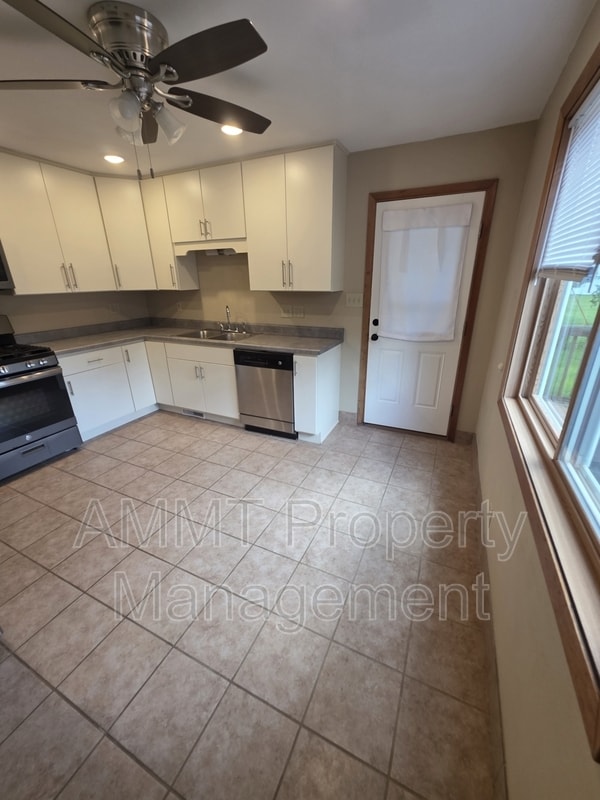 Foto del edificio - 1065 3rd St
