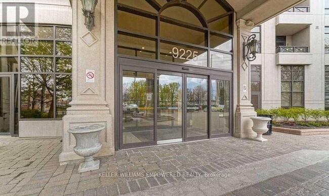 Photo du bâtiment - 9225-9225 Jane St
