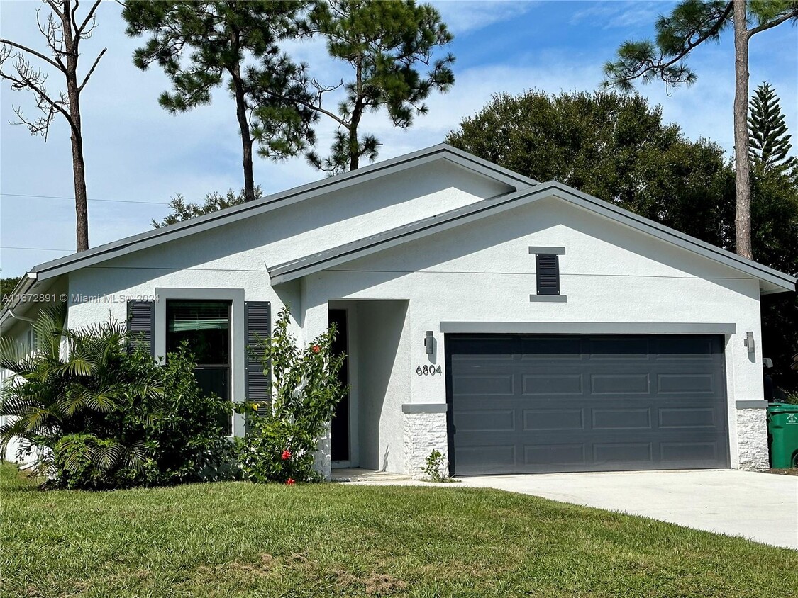 Primary Photo - 6903 Salerno Rd