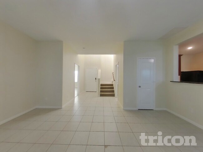 Building Photo - 640 Totem Trail Dr