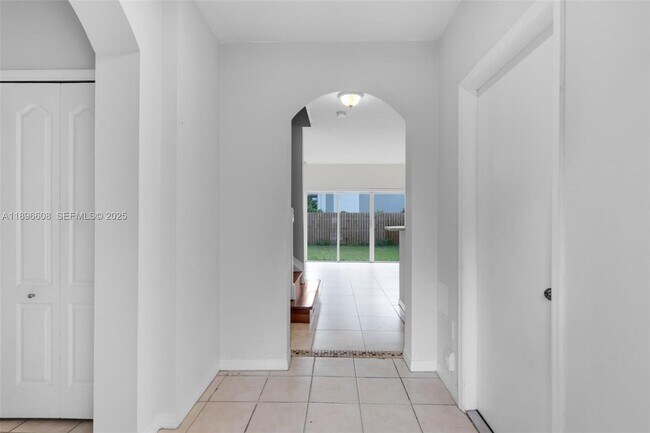 Foto del edificio - 2883 SW 129th Terrace