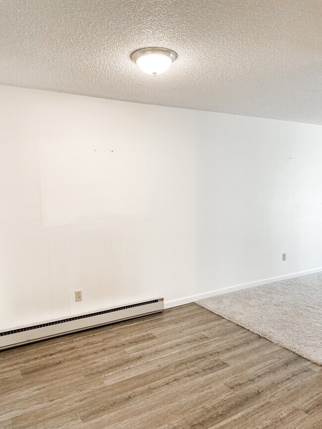 Foto del edificio - 14650 NE 32nd St