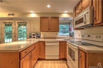 Building Photo - 18 Gaylor Dr